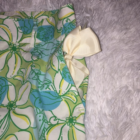 Lilly Pulitzer Floral Capri Pants Size 2 - Picture 3 of 5